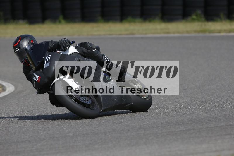 /11 28.04.2026  PROMAX ADR/Gruppe rot/70